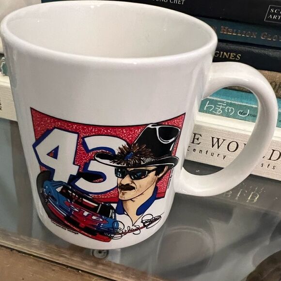 1992 RICHARD PETTY #43 STP CAR NASCAR COFFEE MUG, VINTAGE - Picture 1 of 7